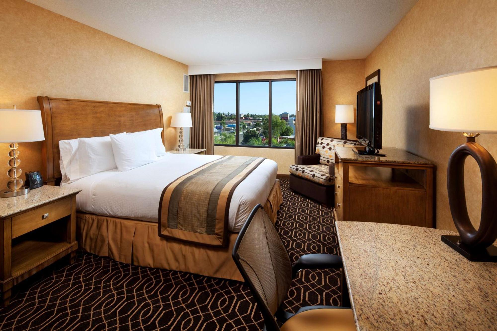 Doubletree Suites By Hilton Anaheim Resort/Convention Center מראה חיצוני תמונה